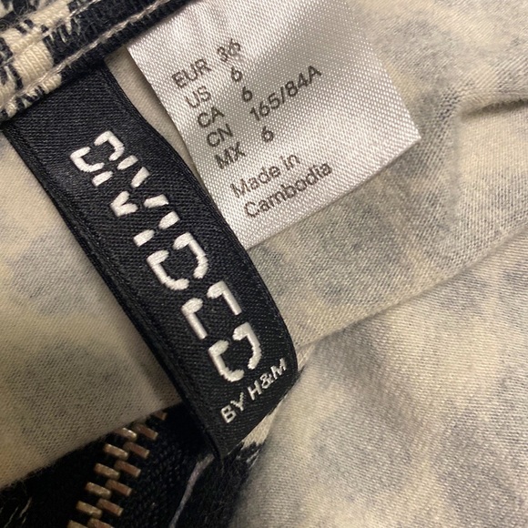 H & M Body Con Dress - Picture 4 of 4